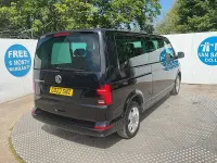 Second-hand VW Transporter SE 148 CP (108 kW) 2022 Negru Van