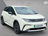 Nuevo BYD Dolphin Boost 129 kW (176 CV) 2026 Blanco Utilitario