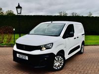 Used Peugeot Partner Premium 130 HP (95 kW) 2022 White MPV