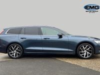 Used Volvo V60 Momentum 190 HP (139 kW) 2018 Blue Estate