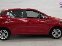 Used Hyundai i10 SE 67 HP (49 kW) 2022 Red Hatchback