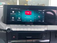 Used Vauxhall Astra Ultimate 130 HP (95 kW) 2025 Arctic white Hatchback