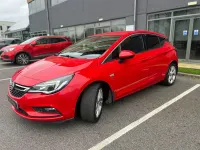 Usado Vauxhall Astra SRi 105 CV (77 kW) 2018 Rojo Utilitario