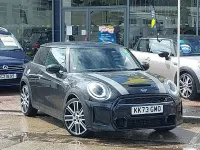 Used Mini Cooper S Exclusive 178 HP (130 kW) 2024 Blue Hatchback