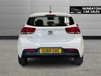 Used Kia Rio 83 HP (61 kW) 2018 White Hatchback