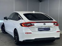 Used Honda Civic Advance 182 HP (133 kW) 2024 White Hatchback