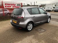 used Renault Scénic III 1.5 dCi Limited Nav 5d
