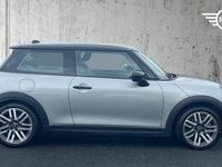 Usado Mini Cooper Hatch 113 kW (154 HP) 2025 Prateado Citadino