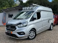 Begagnad Ford Transit Custom Limited 130 HK (95 kW) 2022 Silver Van