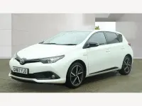 Used Toyota Auris Hybrid 2017 White and black Hatchback