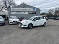 Used Ford Fiesta Zetec 82 HP (60 kW) 2013 White Hatchback