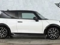 Used Mini Cooper S Hatch 201 HP (147 kW) 2024 White Hatchback