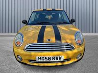 Begagnad Mini ONE Hatch 95 HK (69 kW) 2009 Gul Halvkombi