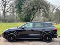 Used Porsche Cayenne 262 HP (192 kW) 2015 Black SUV