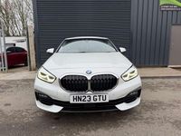 Begagnad BMW 116 Impressive 2023 Vit Halvkombi