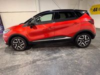 Used Renault Captur Dynamique 90 HP (66 kW) 2017 Red SUV