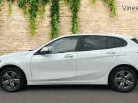 Used BMW 118 Sport Line 136 HP (100 kW) 2023 White Hatchback