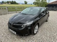 Used Renault Clio Evolution 90 HP (66 kW) 2024 Black Hatchback