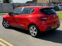 Used Renault Clio IV Play 90 HP (66 kW) 2016 Red Hatchback