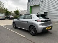 Gebraucht Peugeot 208 Active Premium 74 PS (54 kW) 2022 Kleinwagen