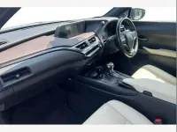 Used Lexus UX 250h 184 HP (135 kW) 2019 Silver SUV