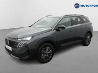 Usado Peugeot 5008 Allure 145 HP (106 kW) 2025 Cinzento SUV