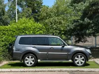 Used Mitsubishi Shogun 197 HP (144 kW) 2015 Grey SUV