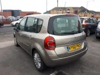 Used Renault Modus Dynamique 86 HP (63 kW) 2010 Beige MPV