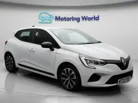 Used Renault Clio V Evolution 145 HP (106 kW) 2023 White Hatchback