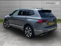 Używany VW Tiguan Allspace R-line 150 KM (110 kW) 2021 Szary SUV