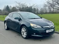 Usado Vauxhall Astra GTC SRi 2015 Verde Citadino