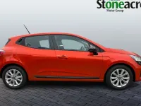New Renault Clio Evolution 90 HP (66 kW) 2025 Orange Hatchback