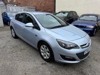 Used Vauxhall Astra Design Edition 130 HP (95 kW) 2014 Silver Hatchback
