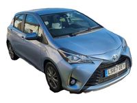 Used Toyota Yaris Hybrid 100 HP (73 kW) 2017 Blue Hatchback