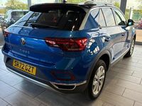 Usado VW T-Roc Style 150 HP (110 kW) 2025 SUV
