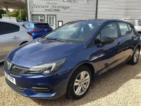 Used Vauxhall Astra Business Edition 110 HP (80 kW) 2021 Blue Hatchback