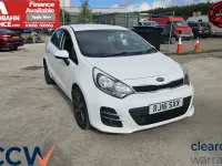 Used Kia Rio 74 HP (54 kW) 2016 White Hatchback