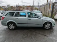 Usado Vauxhall Astra 138 HP (101 kW) 2009 Verde Carrinha