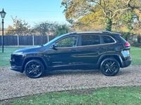 Used Jeep Cherokee Limited 200 HP (147 kW) 2015 Black SUV
