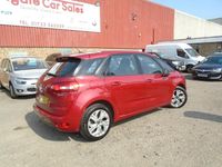 Used Citroën C4 Picasso SELECTION 2015 Red MPV