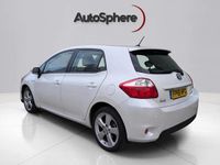 Used Toyota Auris Hybrid 2011 White Hatchback