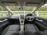 Used Toyota Auris 2010 Silver Hatchback