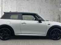 Used Mini Cooper Hatch 134 HP (98 kW) 2020 Silver Hatchback