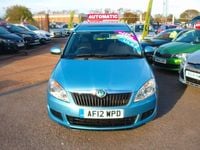 Usado Skoda Roomster SE 105 CV (77 kW) 2012 Azul Monovolumen