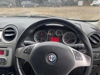 Used Alfa Romeo MiTo Turismo 95 HP (69 kW) 2010 White Hatchback