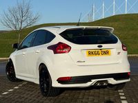 Used Ford Focus ST 2016 White Hatchback