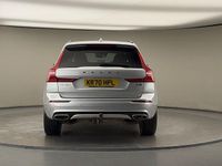 Usado Volvo XC60 R-Design Pro 235 HP (172 kW) 2020 Prateado SUV