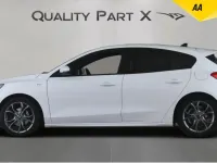Begagnad Ford Focus ST-Line 2020 Vit Halvkombi