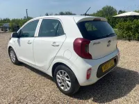 Used Kia Picanto 66 HP (48 kW) 2017 White Hatchback