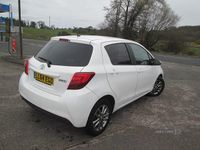 Used Toyota Yaris 90 HP (66 kW) 2014 White Hatchback
